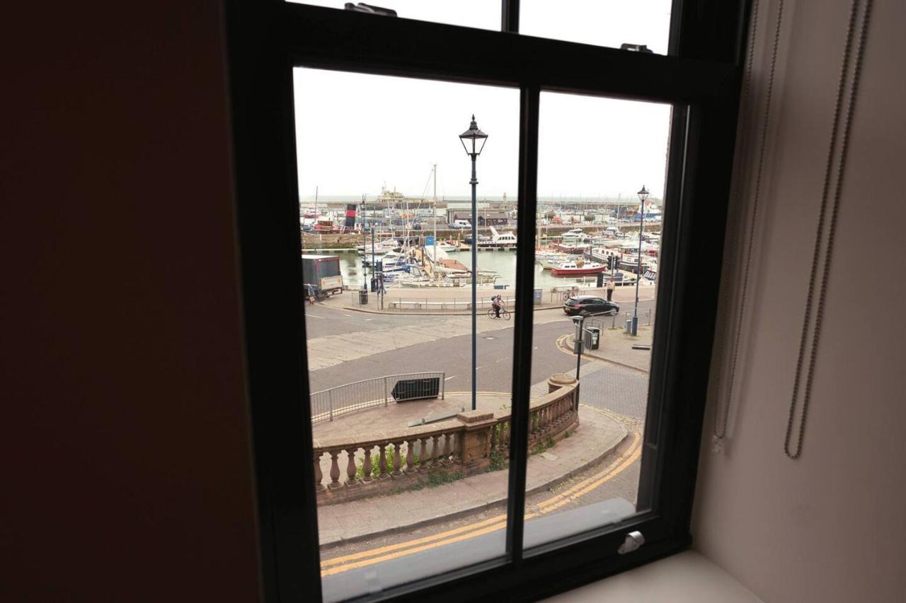 Sohot Stays The Royal Suite Harbour Views Sleeps 4 Ramsgate Esterno foto